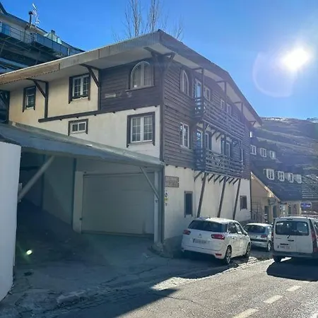 S.n. The Holiday. Sol Y Nieve. Apartment *